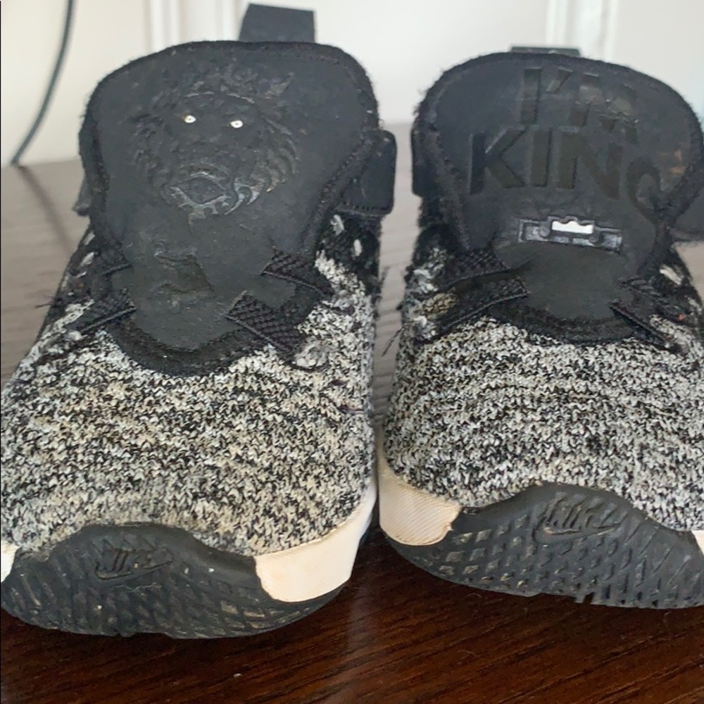 Children’s Lebron James shoes size 6